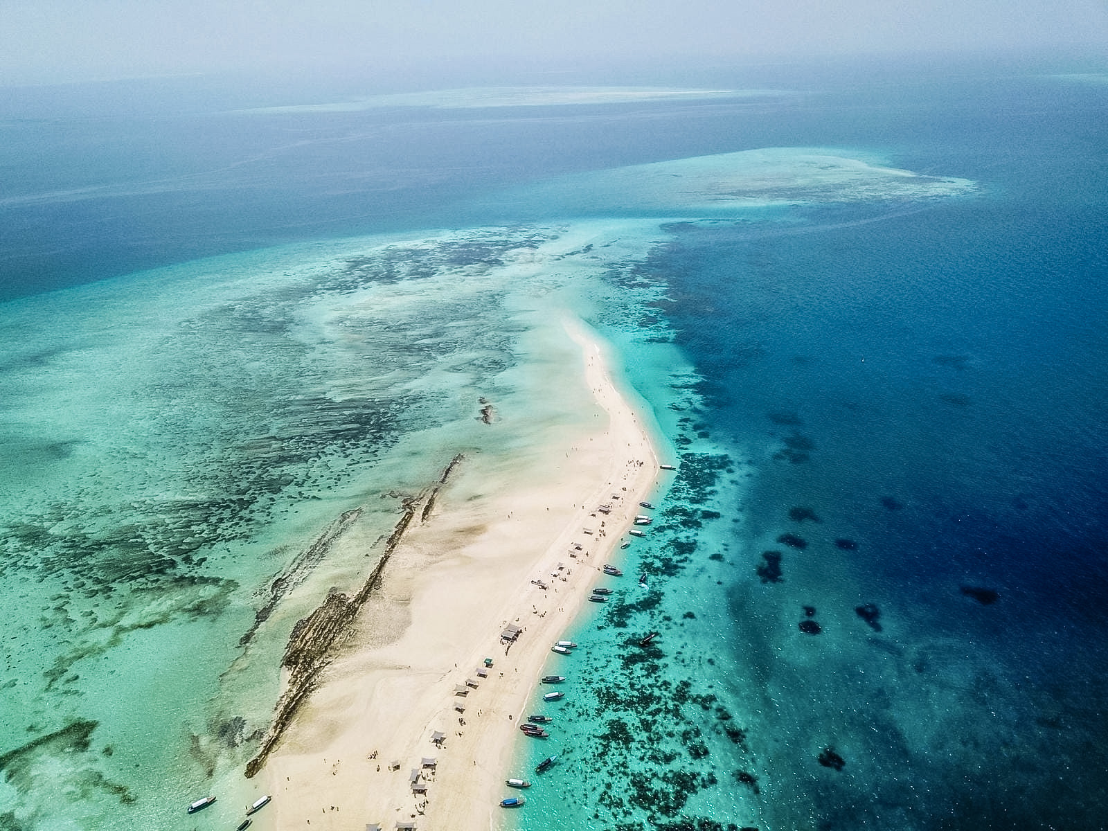 Acque cristalline sull’isola di Zanzibar